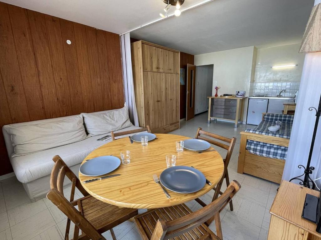 Appartement Puy Saint Vincent 1400, 1 pièce, 4 personnes - FR-1-330G-6 photo 4