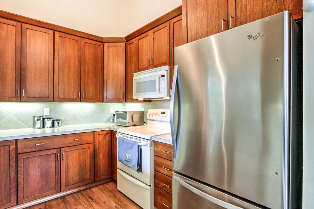 Lakefront Olympia Home with Private Dock and Views! photo 4