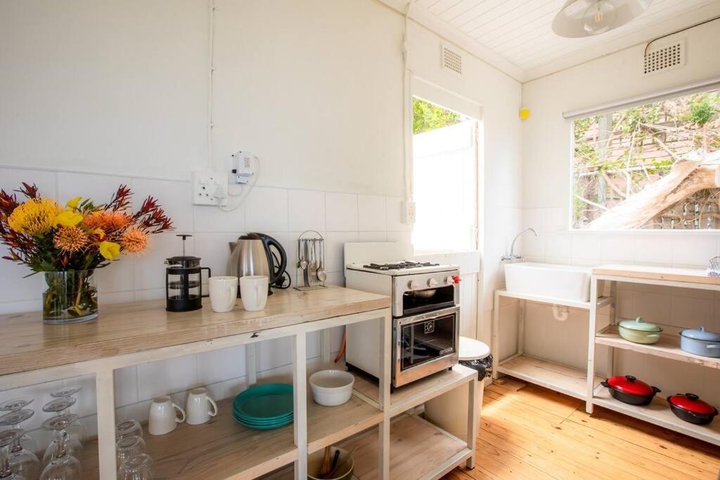 Serene Hide-Away with ocean views. photo 3