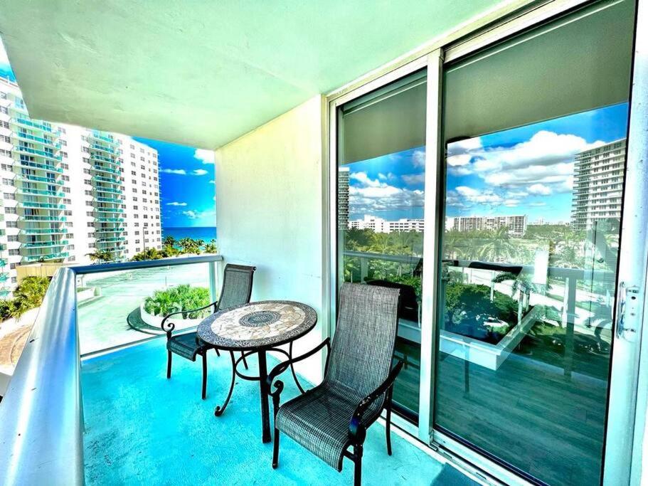 Luxury Beachfront Family-Friendly Condo photo 2