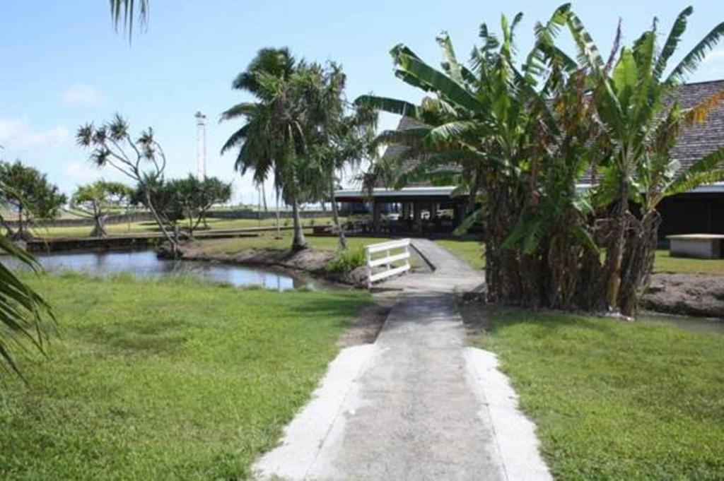 Raiatea Airport Bungalow photo 3
