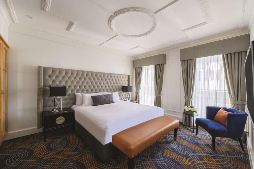 The Savoy Hotel on Little Collins Melbourne photo 4