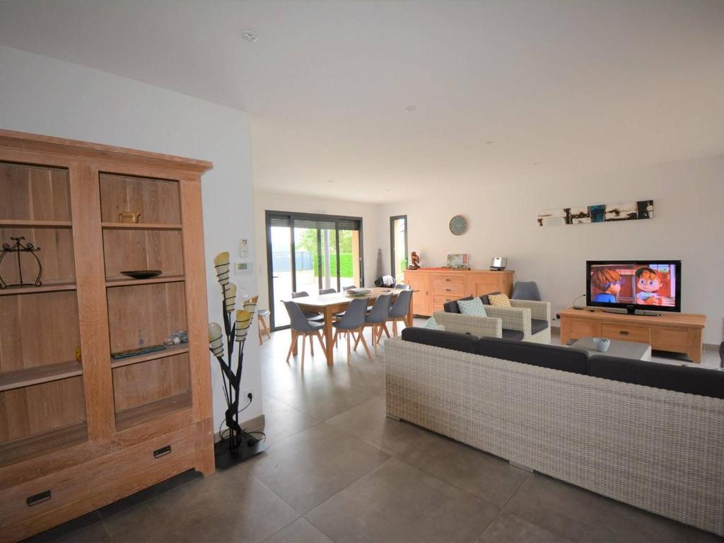 Maison Ruoms, 5 pièces, 8 personnes - FR-1-382-149 photo 3