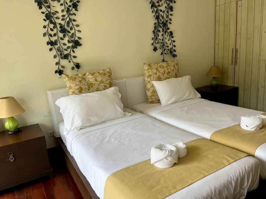 Two-bedroom villa with pool photo 2