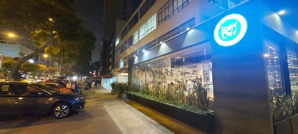 Private Cozy room with batroom in Miraflores photo 3