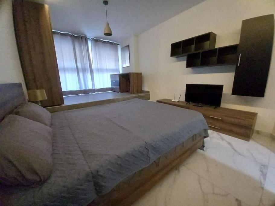 Brand new 1 bedroom studio flat photo 1
