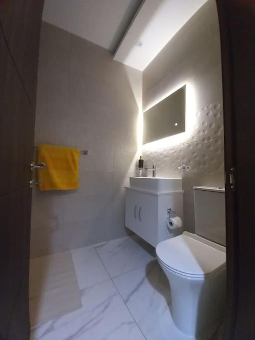 Brand new 1 bedroom studio flat photo 2