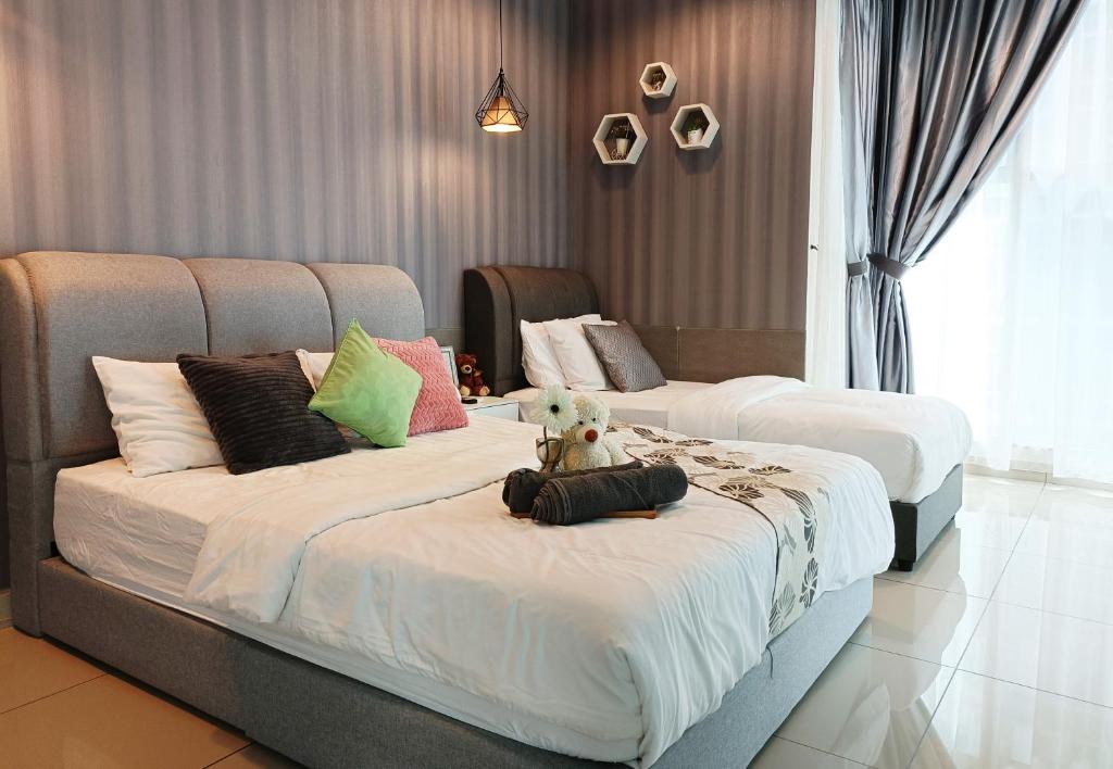 Modern Luxury Studio photo 1