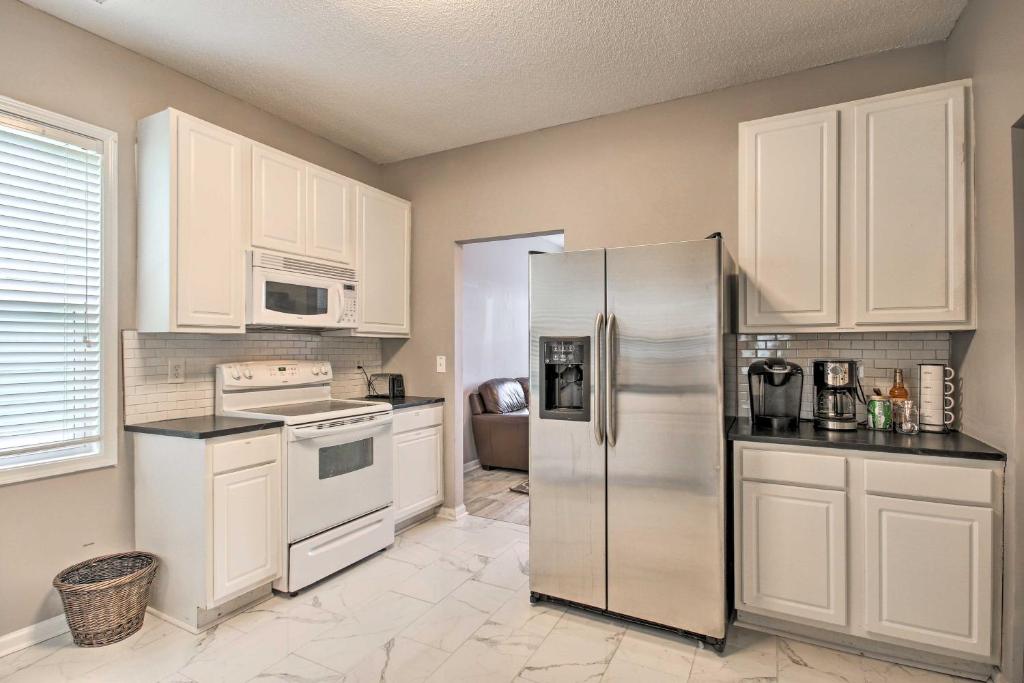 Veteran-Owned Family Home Near Fort Jackson! photo 1
