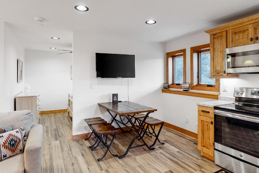 Hawk Nest Studio photo 1