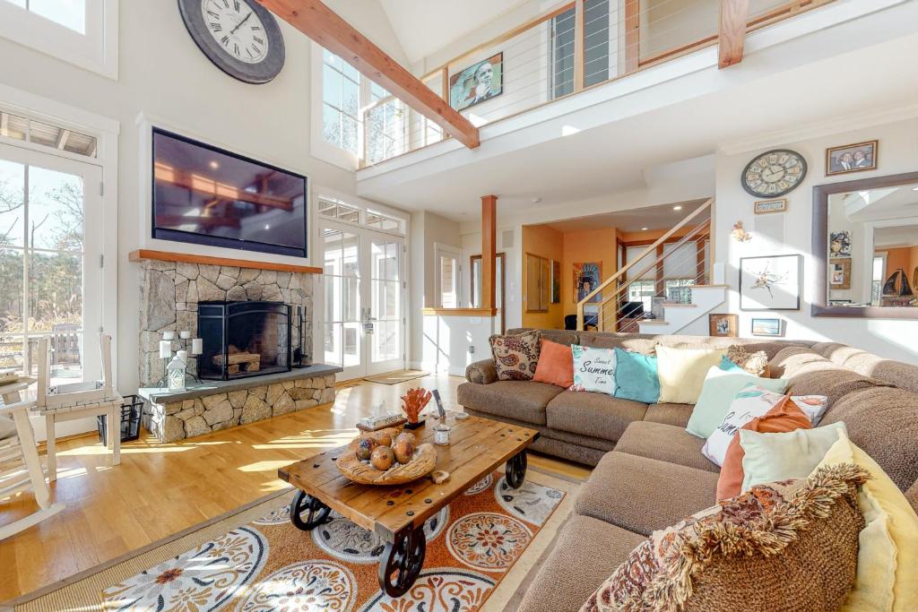 Oak Bluff Bungalow photo 1