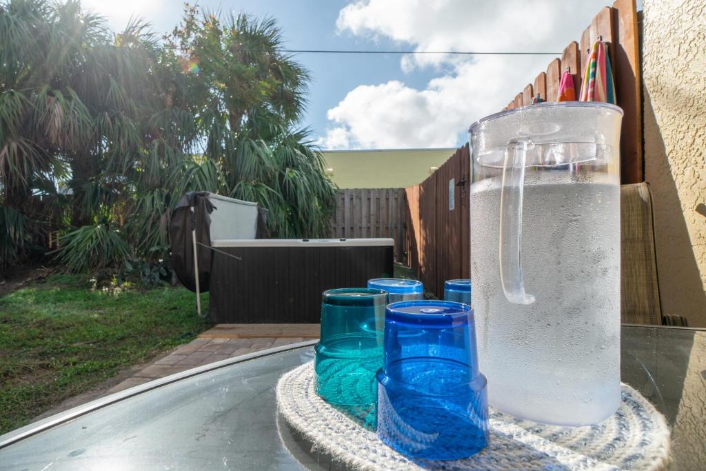 Heart of the Waves - 3BR & 2BA Beach Retreat - NEW HOT TUB - Outside Patio with Grill & Seating, Steps to Fun! photo 3
