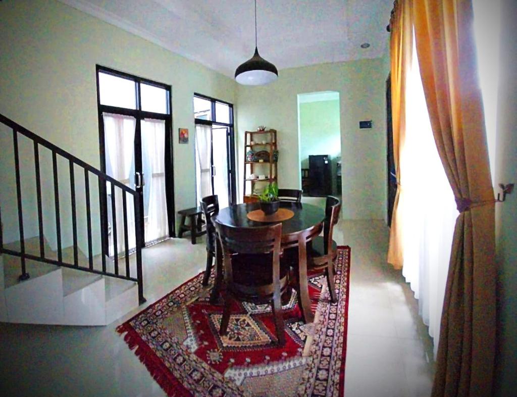 Gated 3BR Residence - 10 mins from Malioboro, Sleman