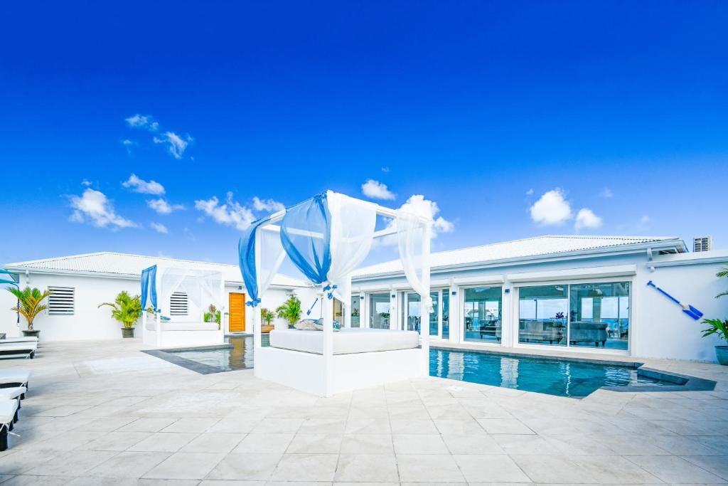 Infinity Blue Villa 180° ocean view -Beach access -Terres Basses photo 2