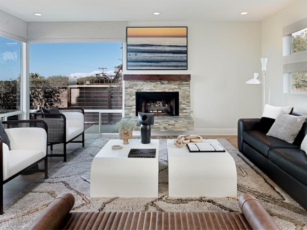 Grandview Getaway, Luxury 3BR, Ocean View, Fire Pit photo 3