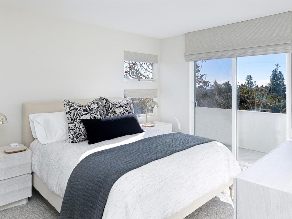 Grandview Getaway, Luxury 3BR, Ocean View, Fire Pit photo 4