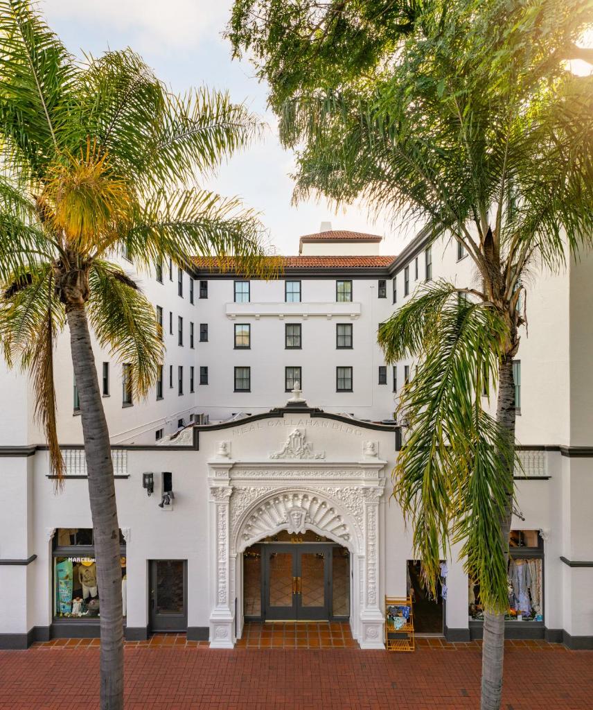 Hotel Santa Barbara image