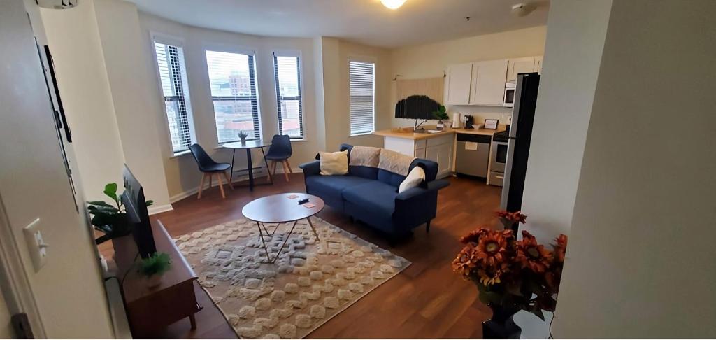 Perfect 1BR In Prime Location & View of Stadiums photo 1