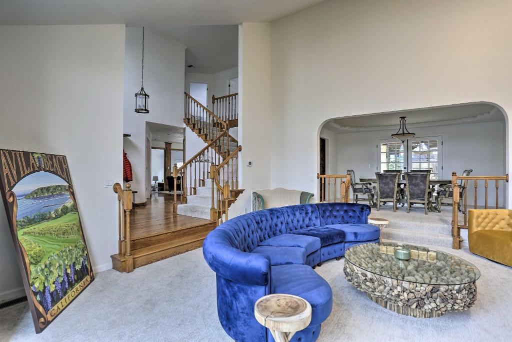 Redding Getaway with Hot Tub and Outdoor Kitchen! photo 4