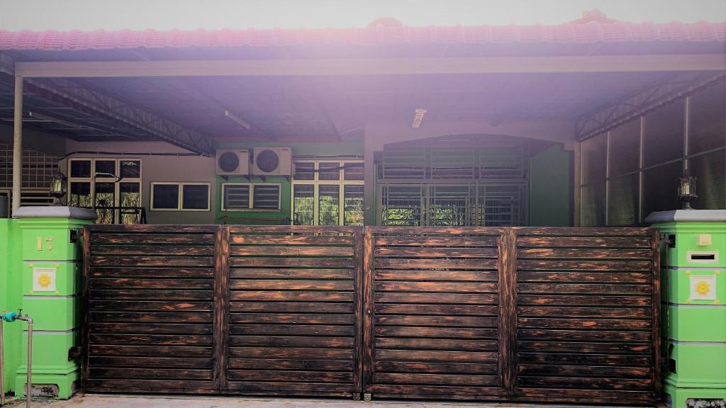 EQ Malay Modest Homestay Port Dickson
