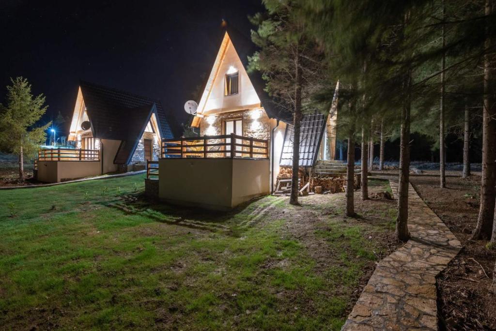 Mila house Tara