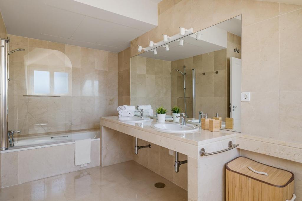 Luxury Penhouse, Sotogrande Marina - Located in an exclusive island of the Marina photo 4