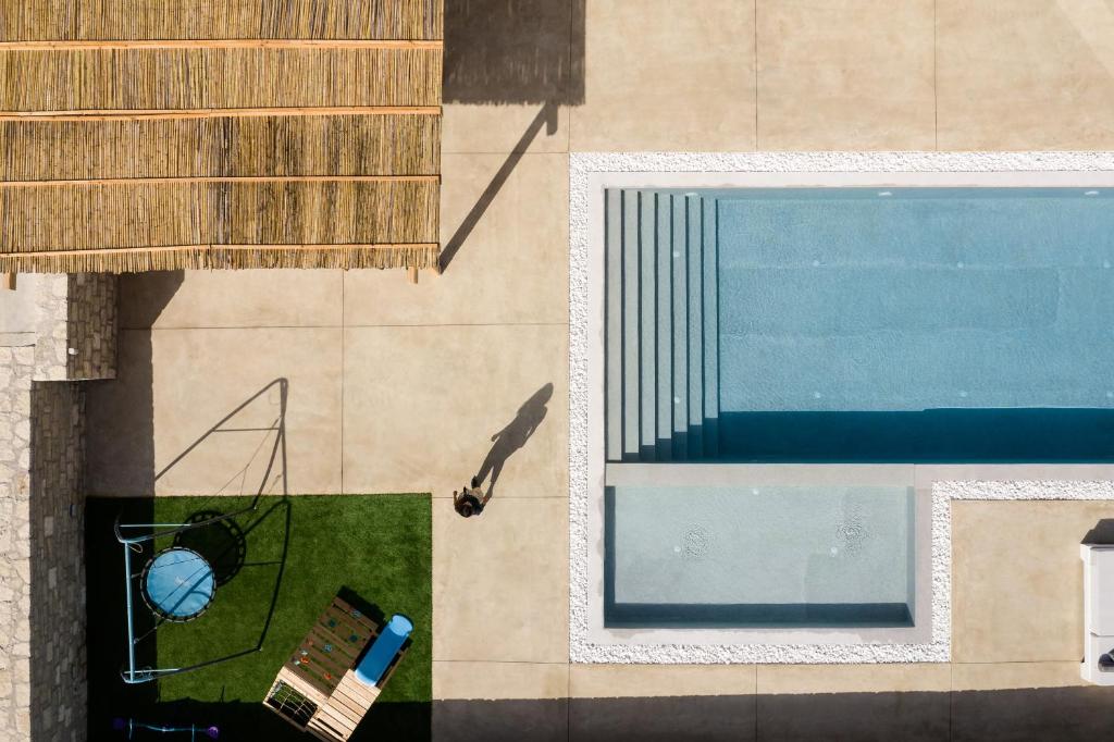Ayali Villa II, a divine luxury homestay, By ThinkVilla photo 2