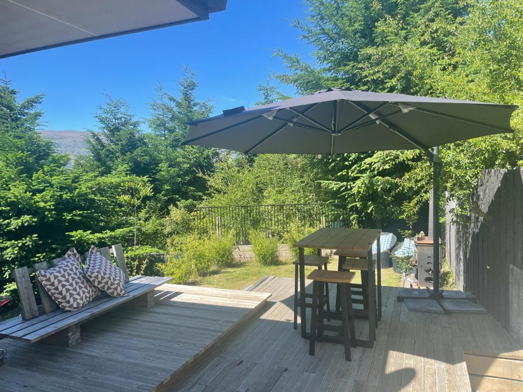 Private Retreat Central Wanaka 2 Bedroom photo 1