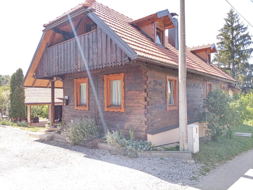 Family friendly house with a swimming pool Mihalic Selo, Karlovac - 20284 photo 1