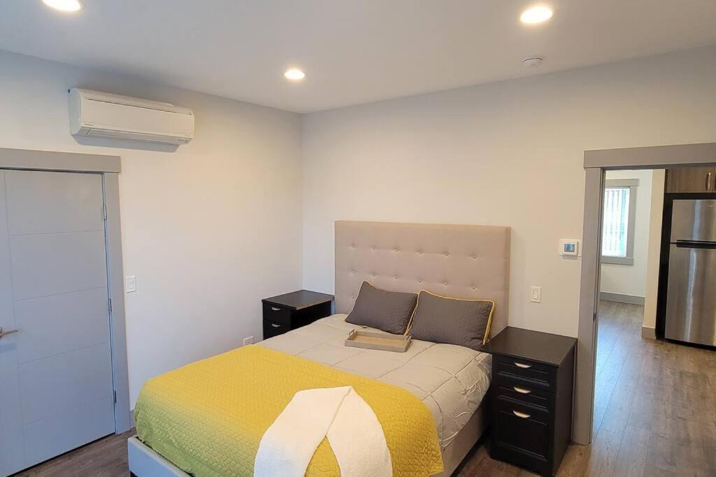 Lake Fazon Modern Cottage photo 3