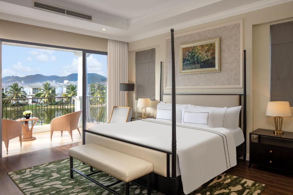 Vinpearl Nha Trang Long Beach Villas