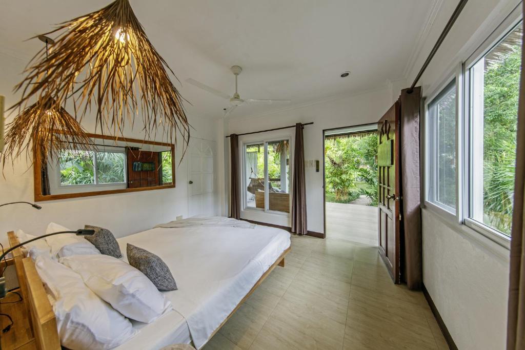 Buena Vida Resort and Spa photo 3