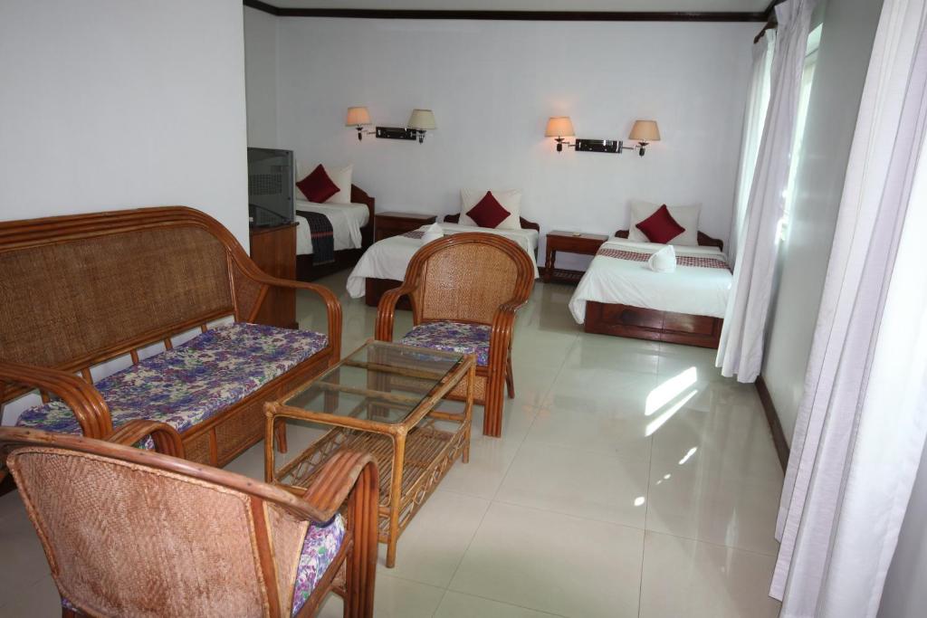 Mom's Guesthouse Room Type - Superior Triple Room