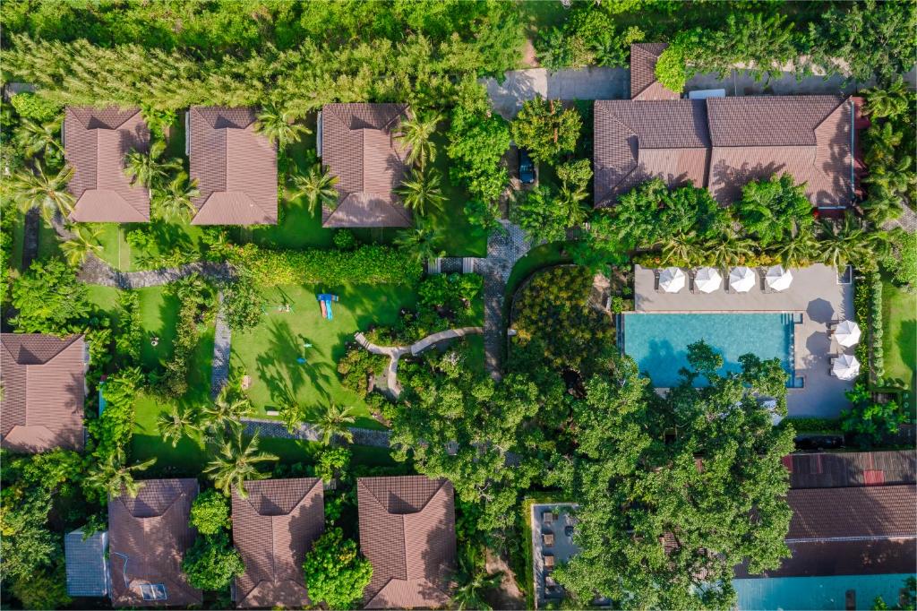 Camia Resort & Spa