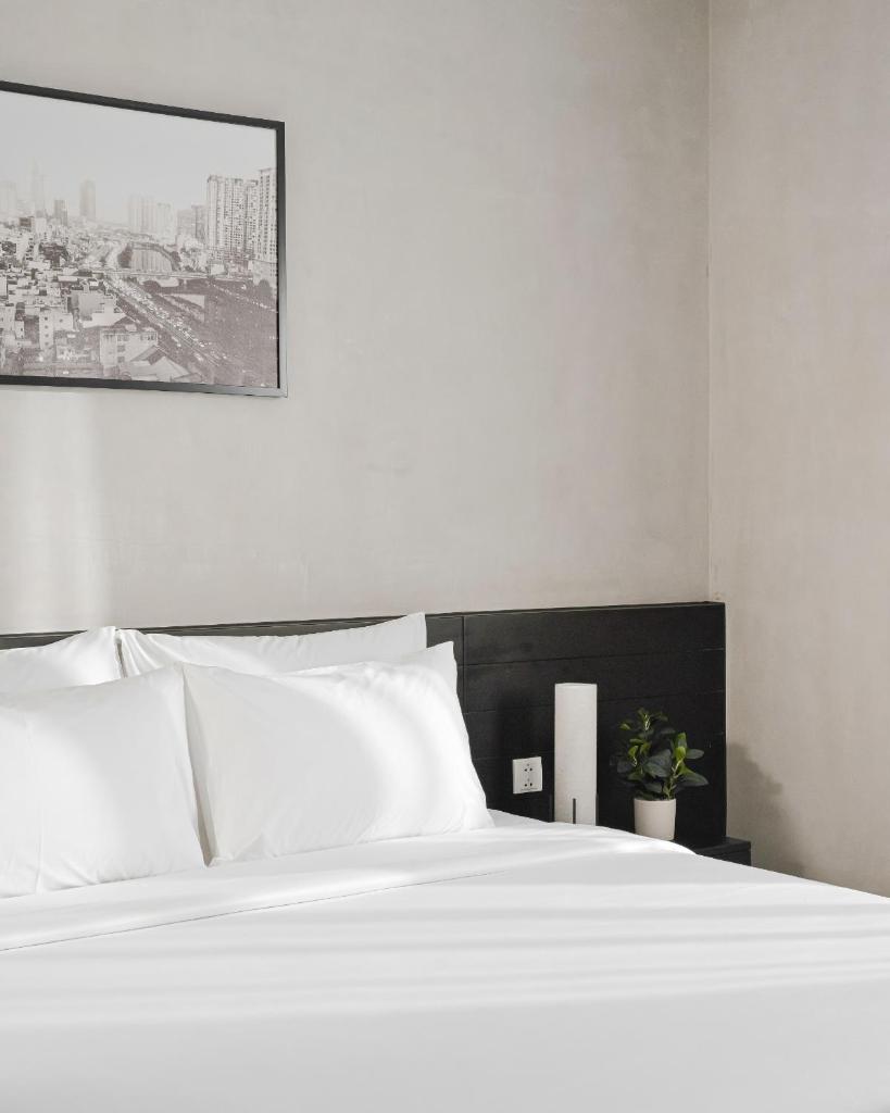 Triple E Hotel Metro Ben Thanh