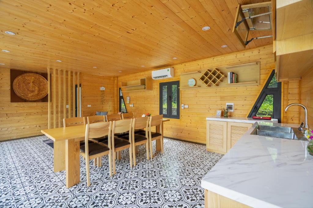 Les Bois BaVi by HOLO Serviced HomeStay