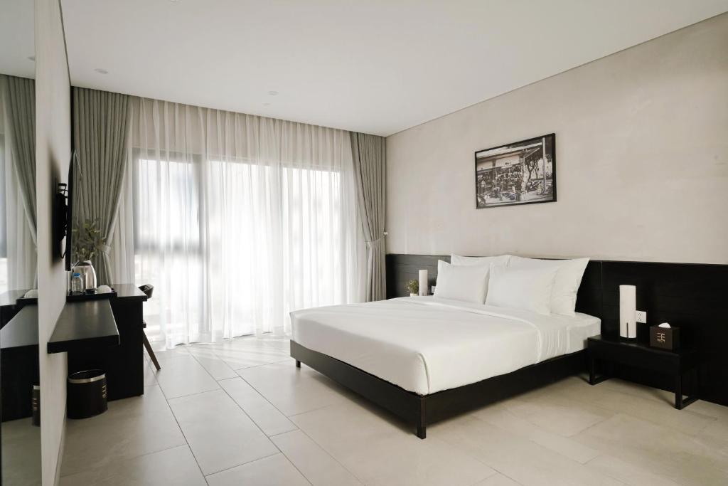 Triple E Hotel Metro Ben Thanh