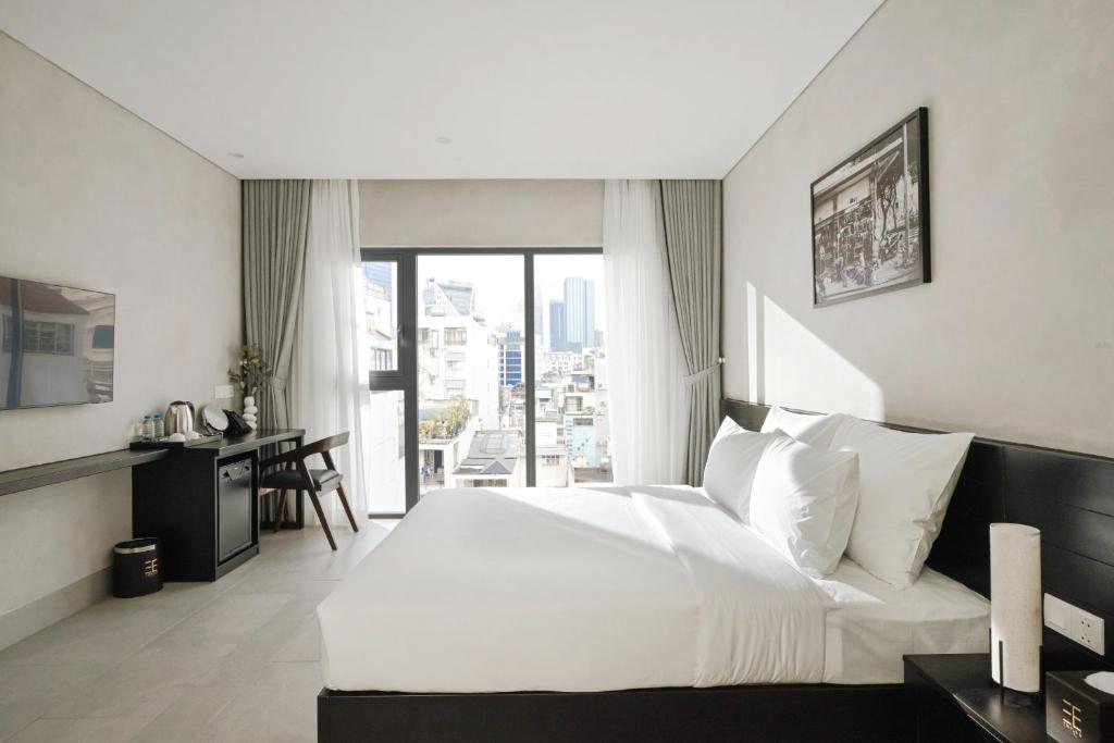 Triple E Hotel Metro Ben Thanh