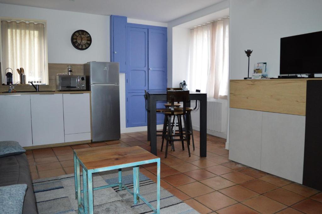 Les volets bleus - duplex proche plage et centre photo 4