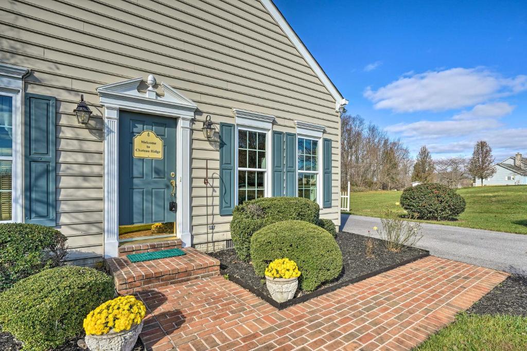 Chateau Ridge Peaceful Retreat with Fire Pit! photo 2