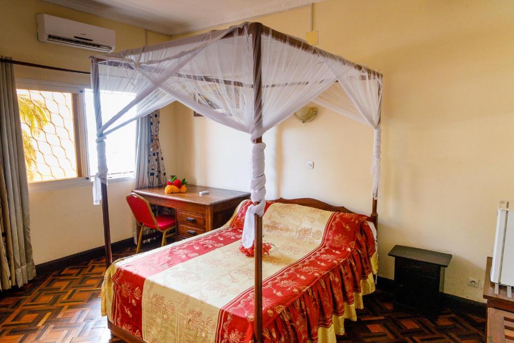 HOTEL MELROSE SAMBAVA photo 4