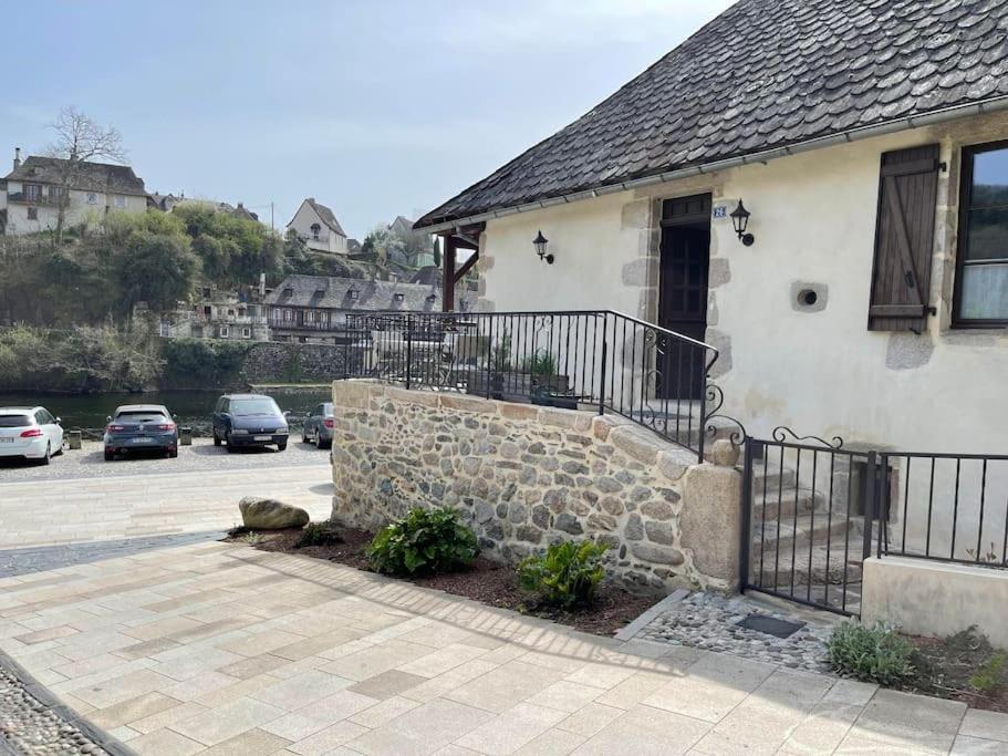 Maison en pierre sur les Quais de la Dordogne photo 3