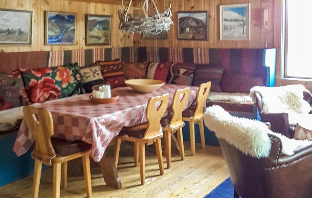 Beautiful Home In Vemdalen With Sauna And 3 Bedrooms