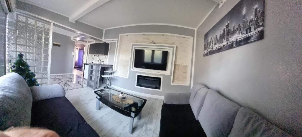 Top luxury apartment photo 1