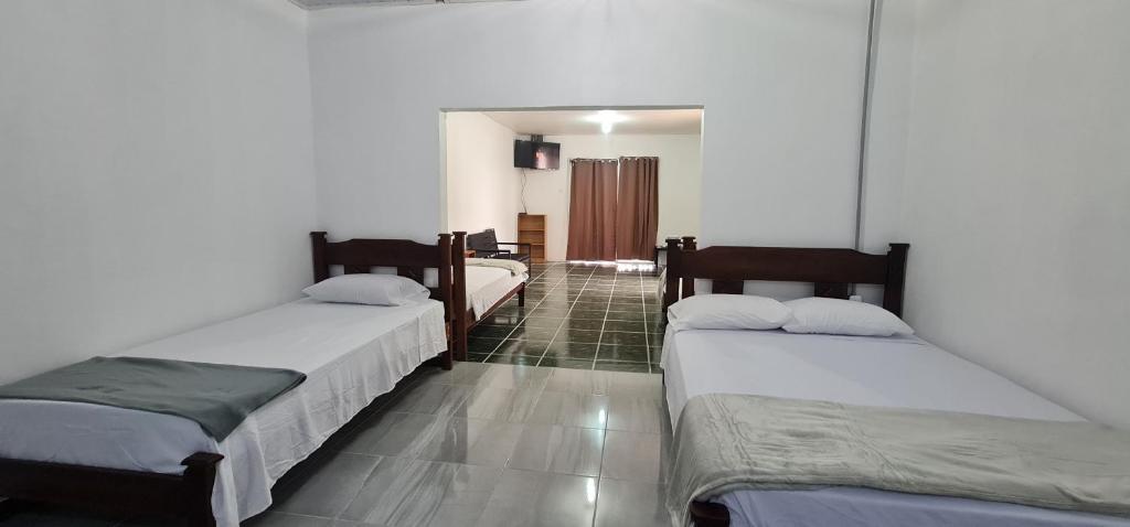 Sleep&Go! Family room - Cabina empresarial en Siquirres photo 1