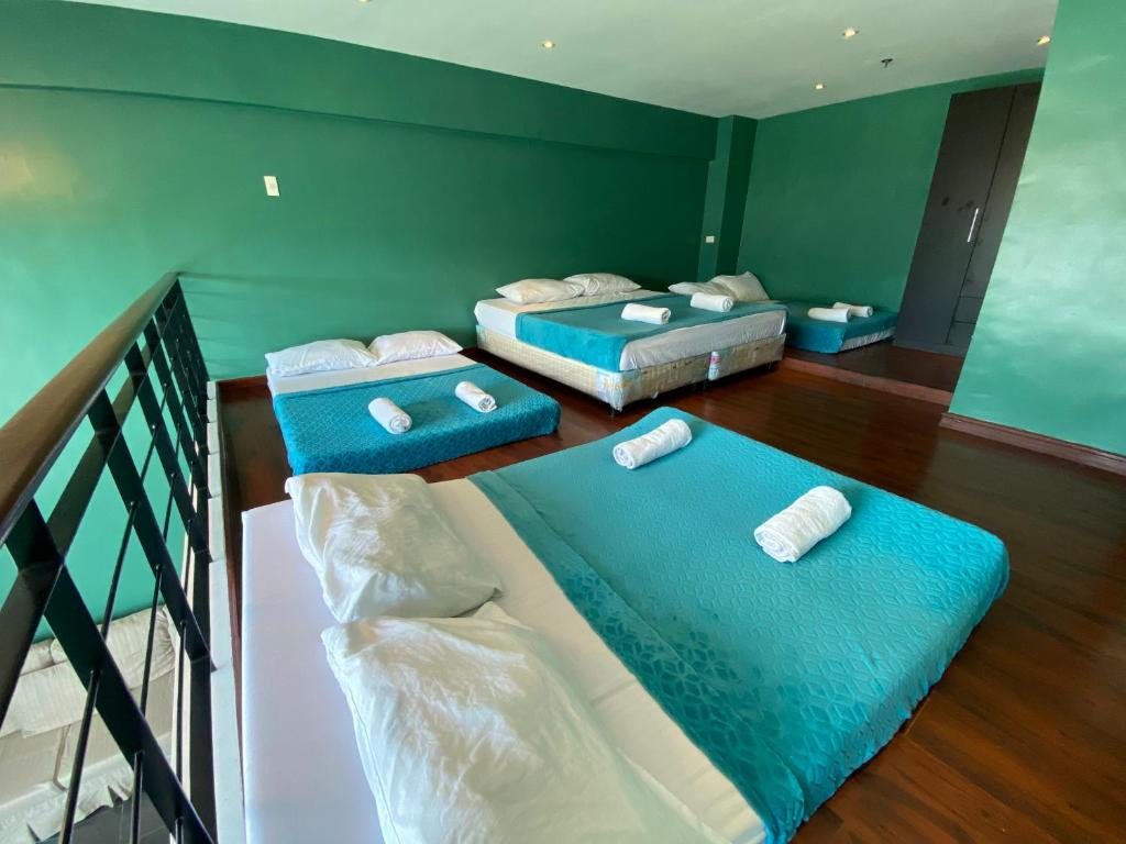 Cebu City Huge Lofts by P&J photo 4