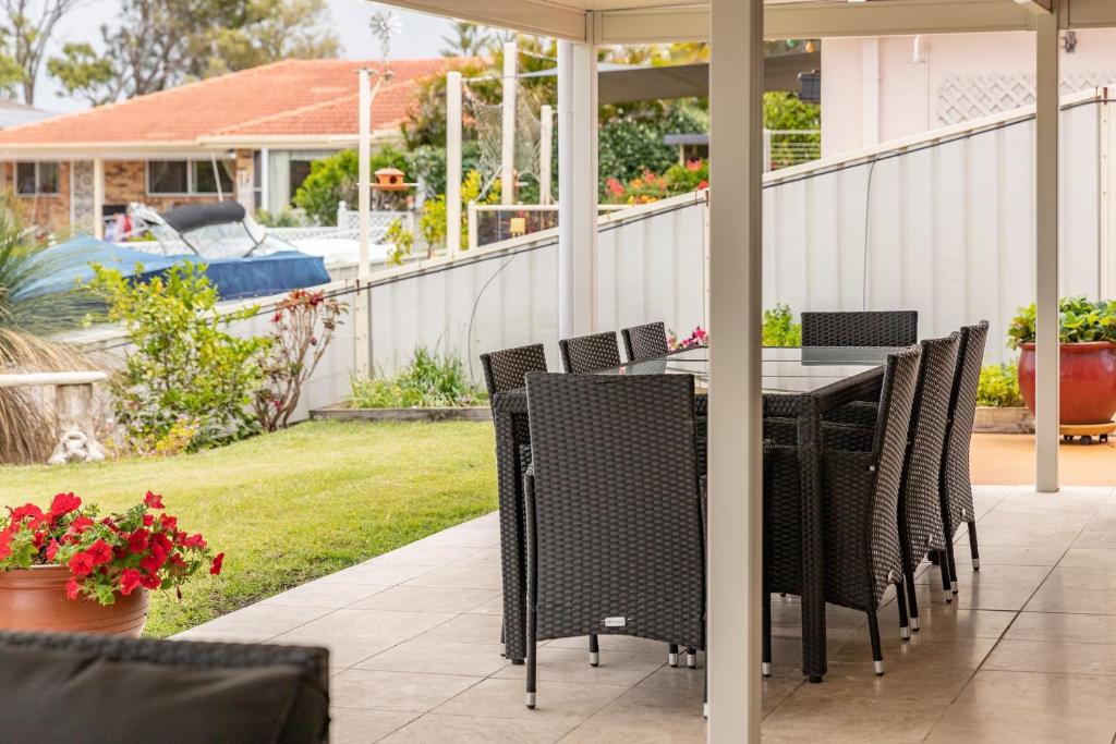 Waterfront Haven with your own private jetty photo 4