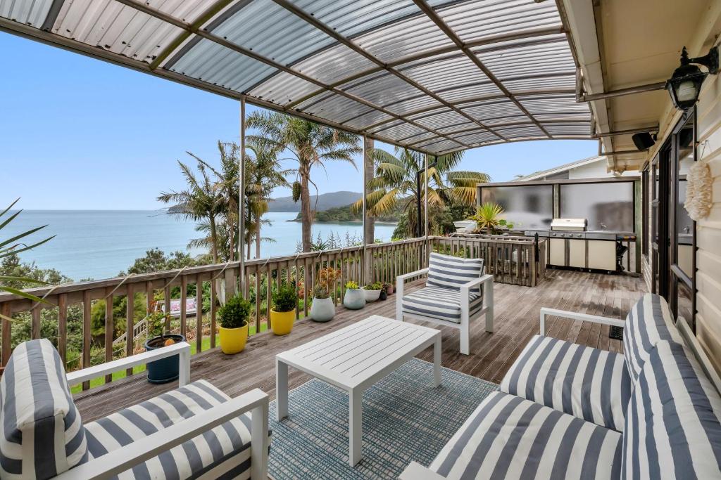 Coopers Sands - Coopers Beach Holiday Home photo 2