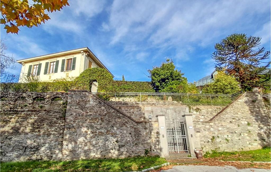 Beautiful Home In Fivizzano With 4 Bedrooms And Wifi