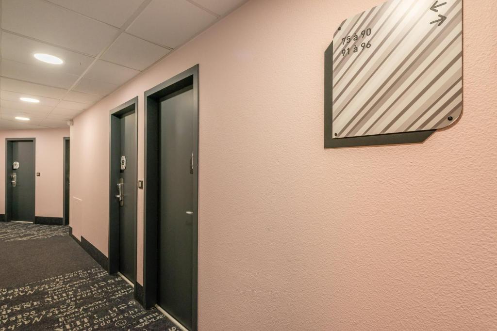 B&B HOTEL Cholet Sud photo 4